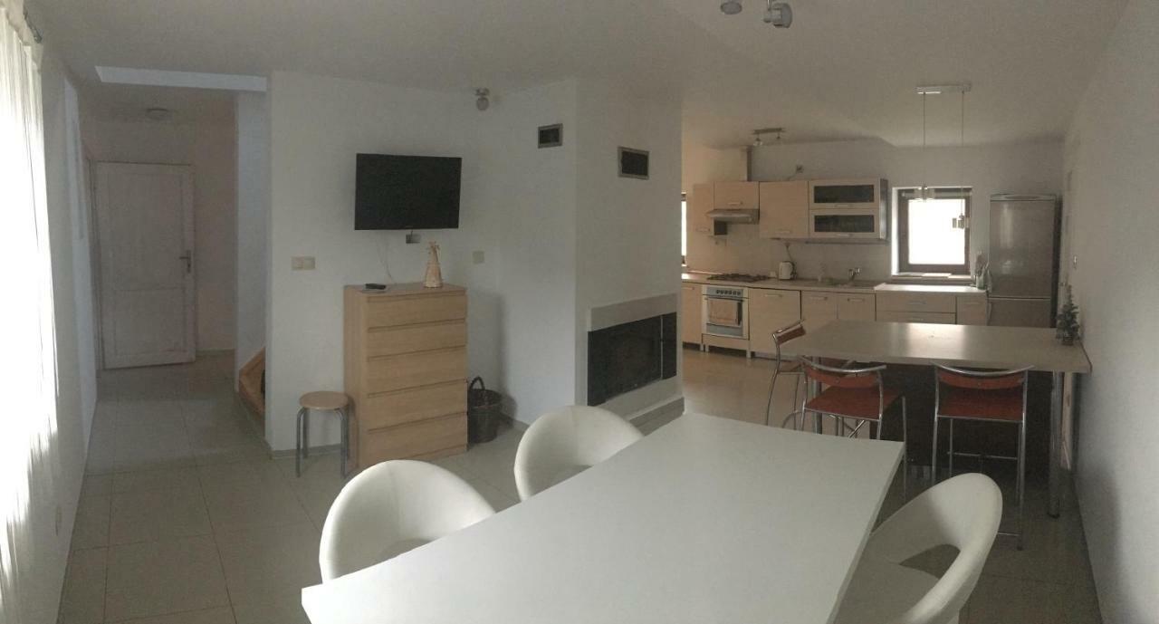 Ranczo- Czarnocin Villa Olszowa Ngoại thất bức ảnh